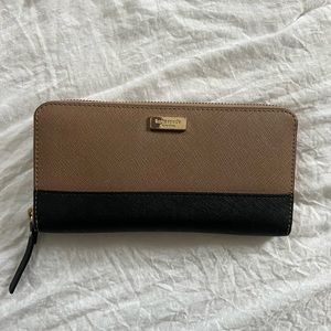 Kate Spade Zipper Wallet